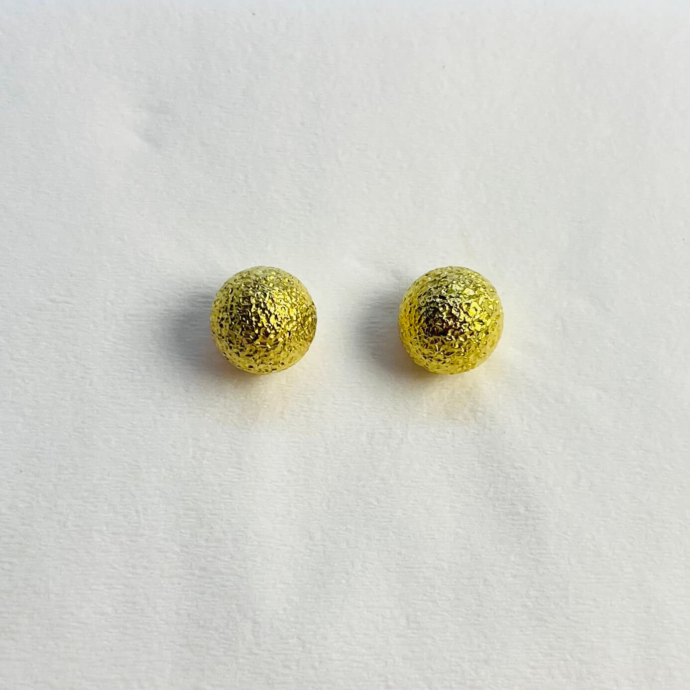 GOLDEN ROUND CORRUGATED STUDS (GOLDEN) - GOLDEN