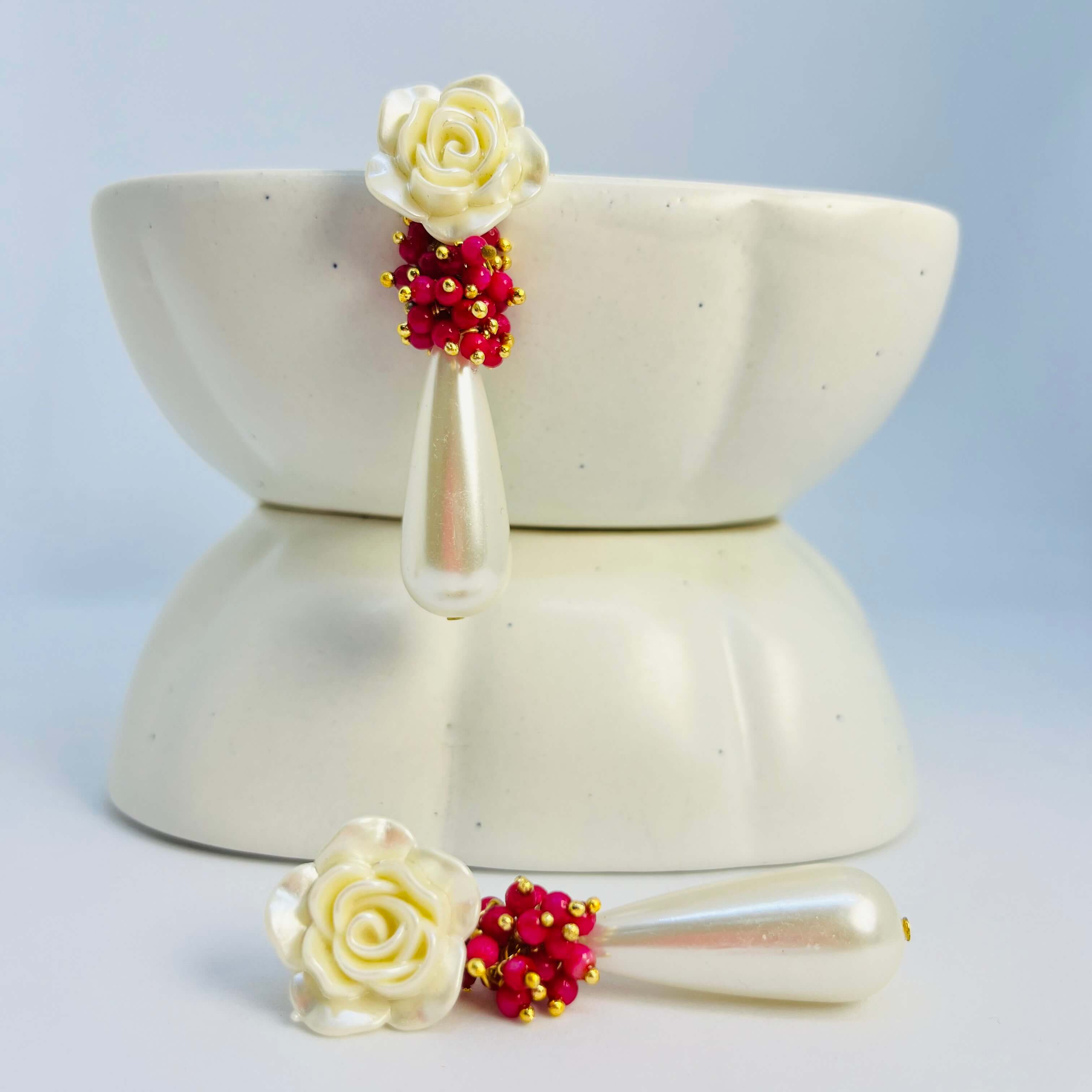 WHITE FLOWER AND PEARL DROP WITH SEED BEADS