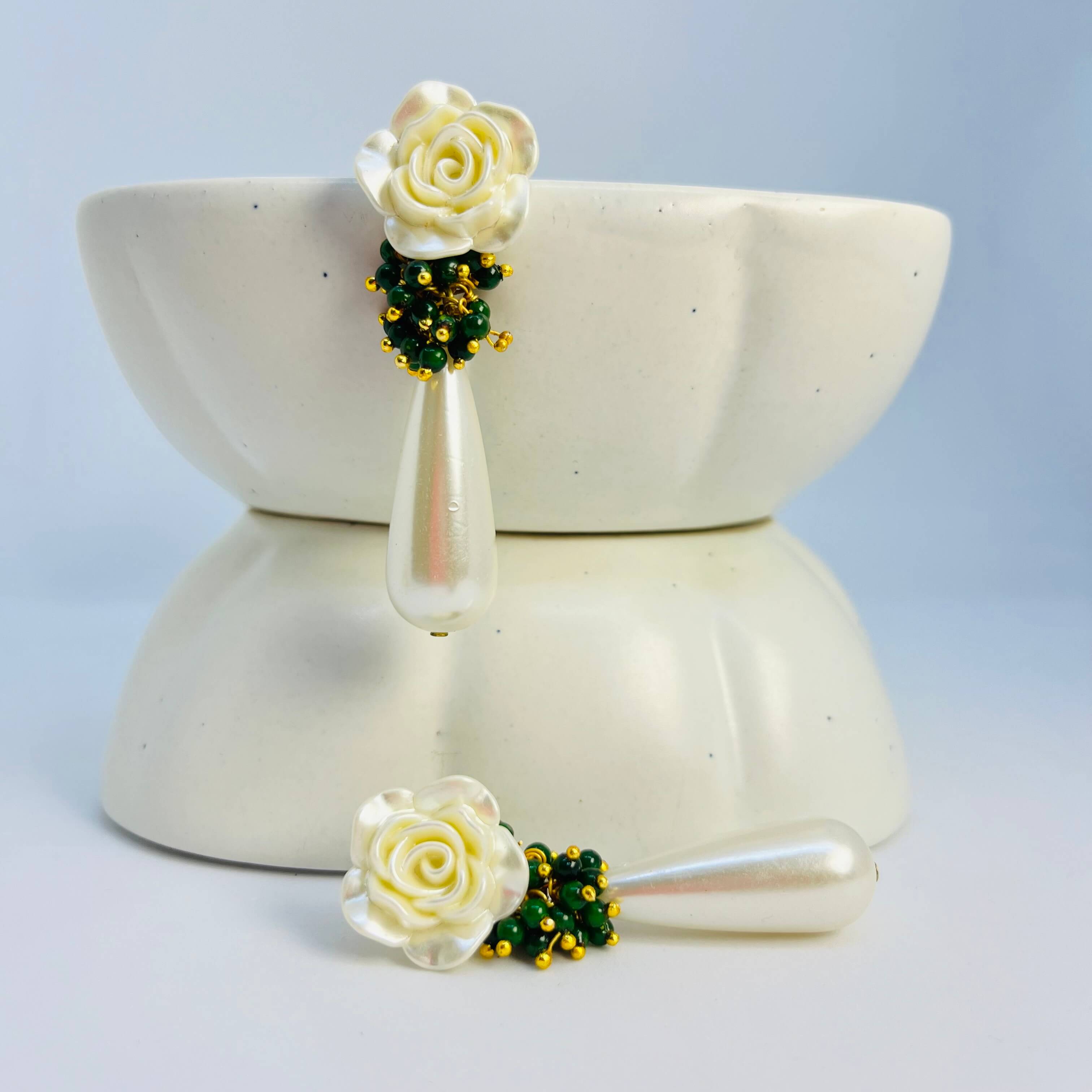 WHITE FLOWER AND PEARL DROP WITH SEED BEADS