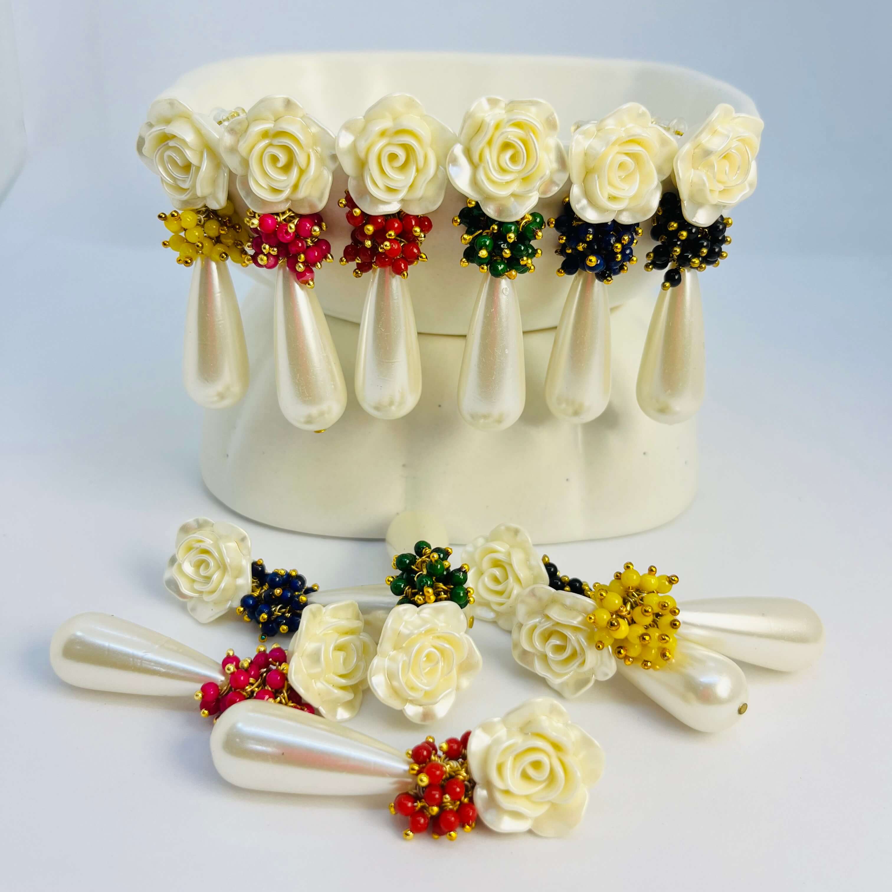 WHITE FLOWER AND PEARL DROP WITH SEED BEADS