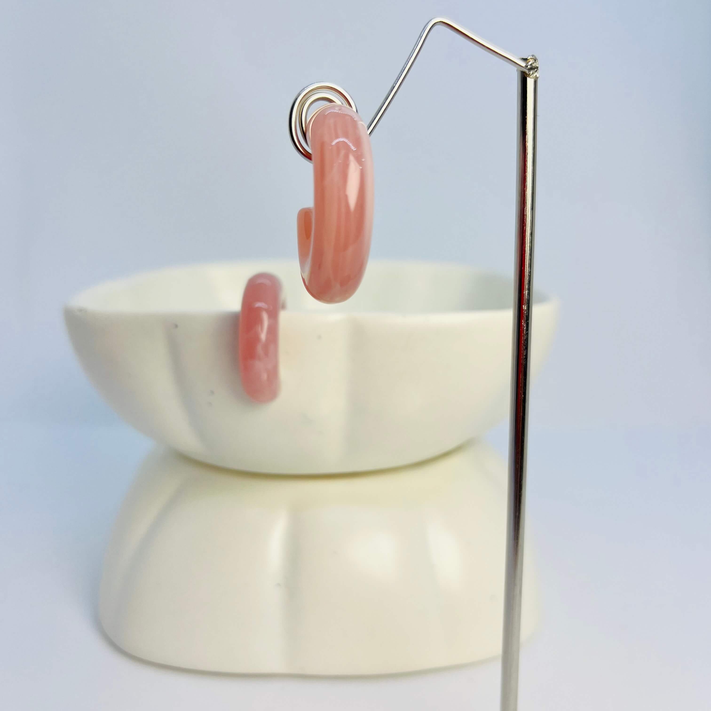 ADHA ACRYLIC HOOP PURPLES (PEACH) - SILVER