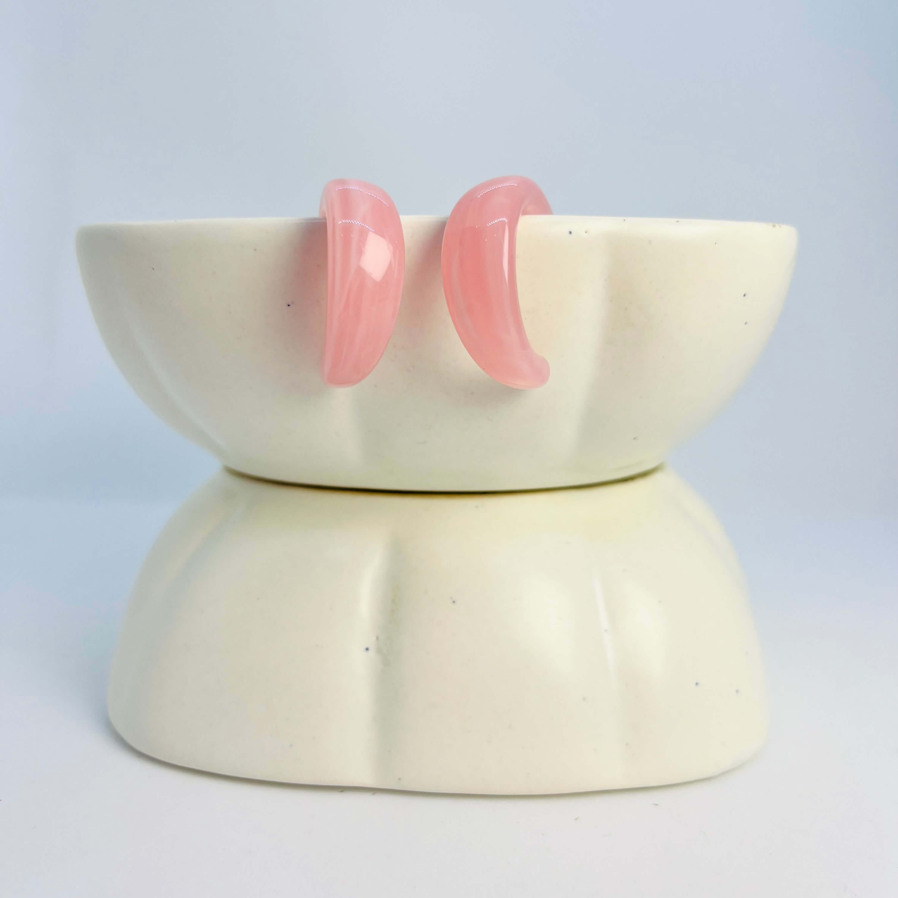 ACRYLIC NOT-SO-BIG BULGING HOOPS (PINK) - SILVER