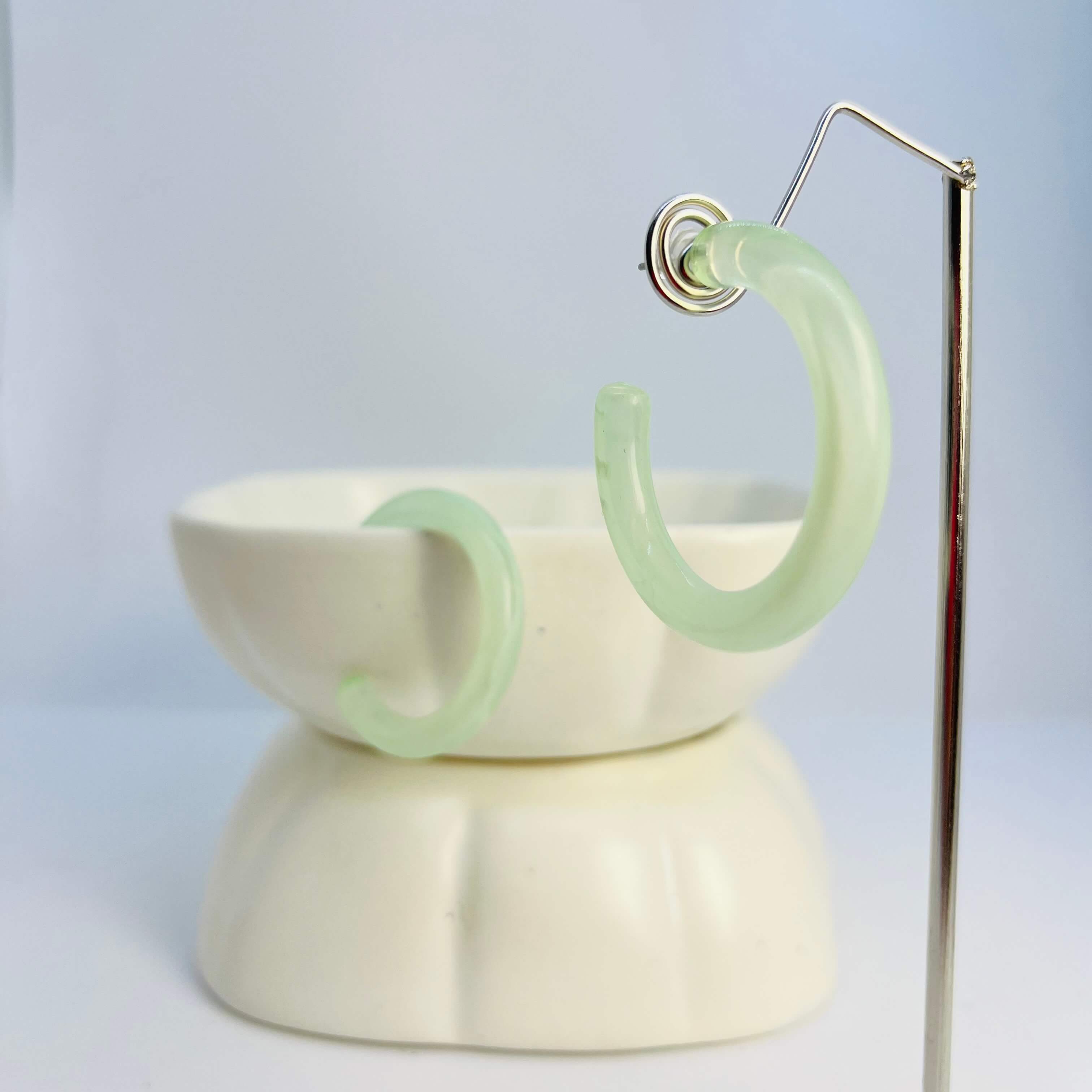 ACRYLIC SLIM PASTEL HOOPS (TURQUOISE) - SILVER