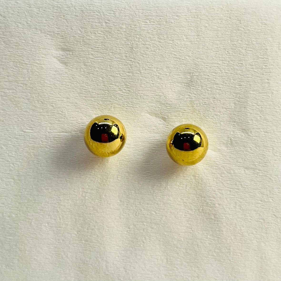 ROUND COLORFUL STUDS (GOLDEN) - GOLDEN