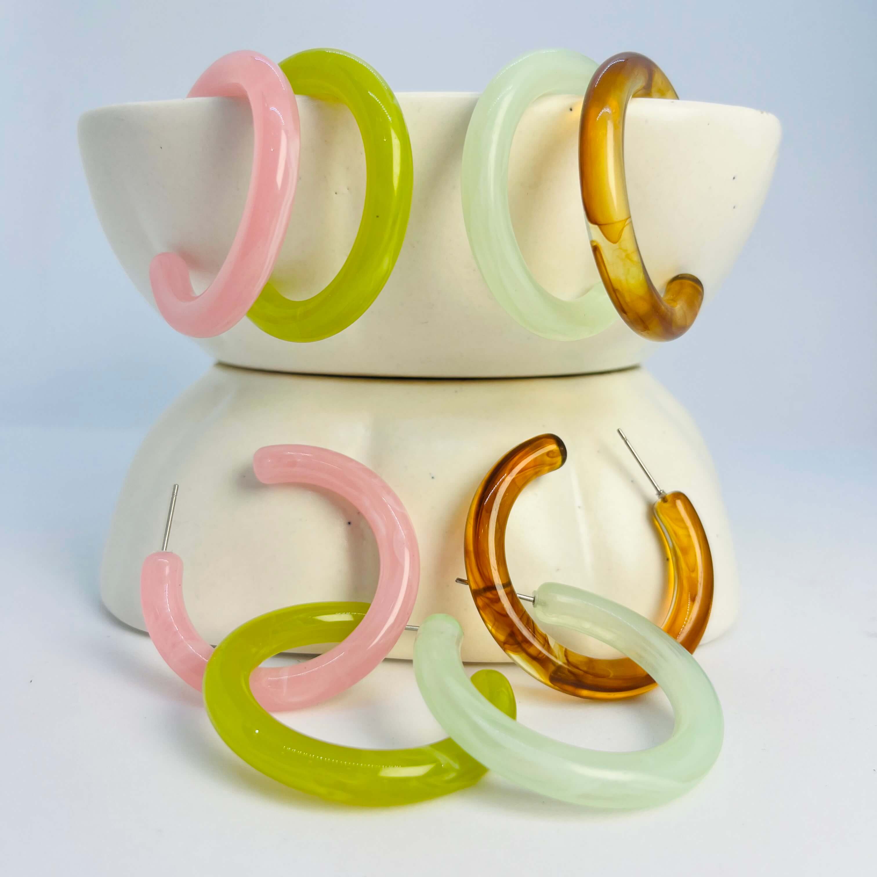 ACRYLIC SLIM PASTEL HOOPS