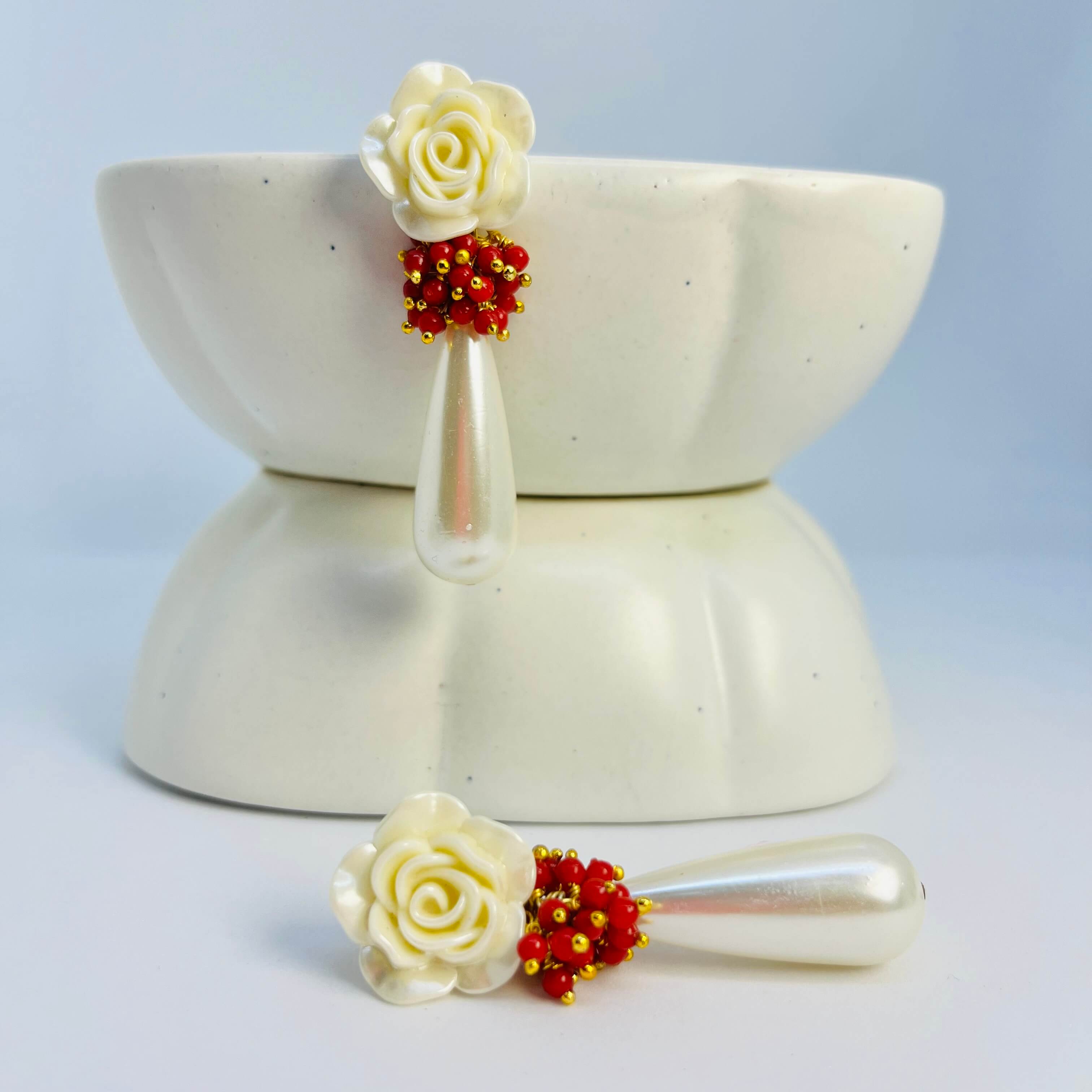 WHITE FLOWER AND PEARL DROP WITH SEED BEADS