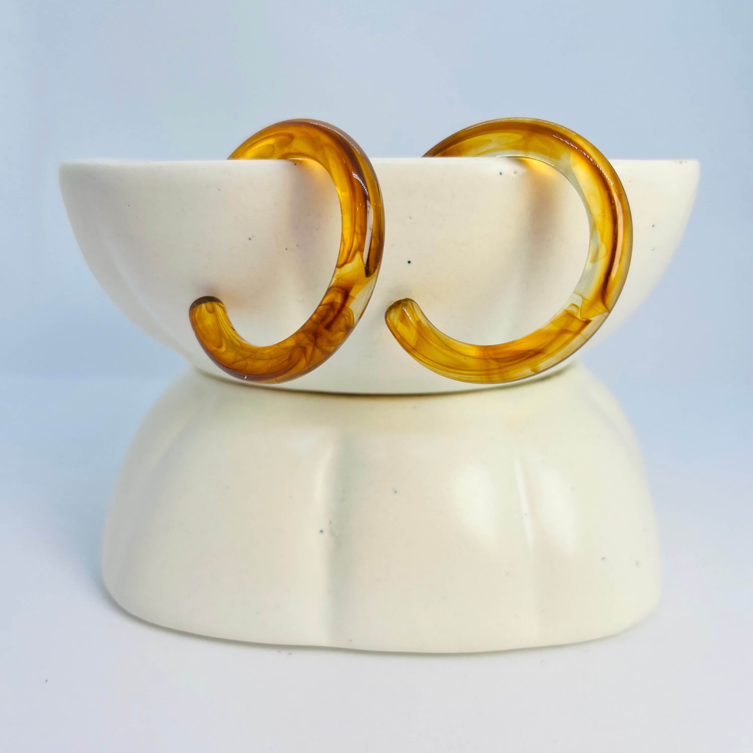 ACRYLIC SLIM PASTEL HOOPS (BROWN) - SILVER