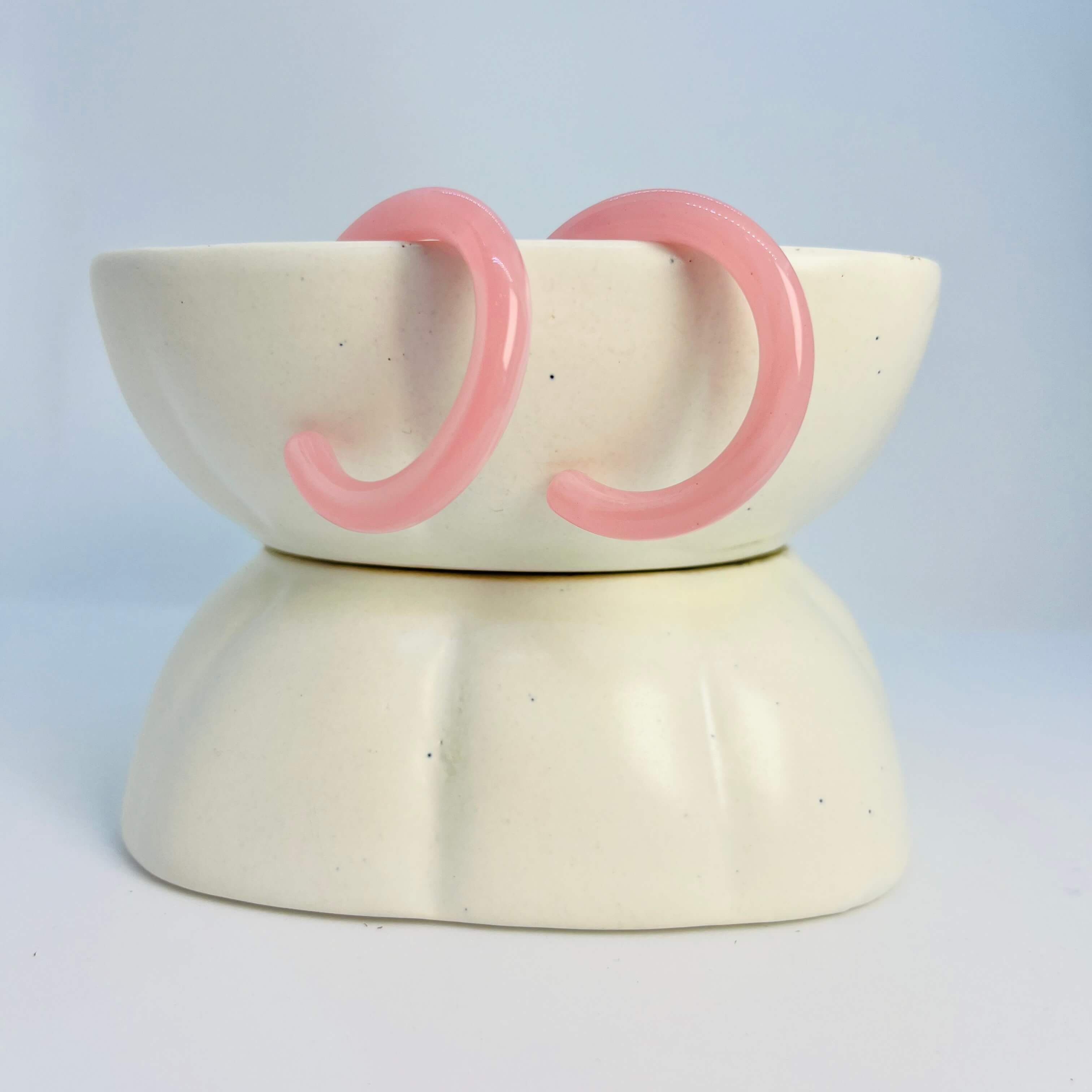 ACRYLIC SLIM PASTEL HOOPS (PINK) - SILVER