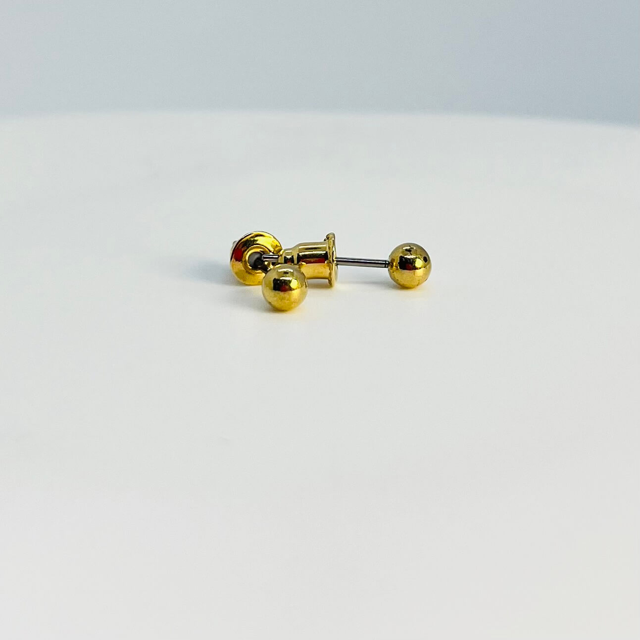 ROUND COLORFUL STUDS